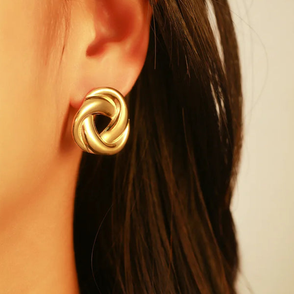 Gold Knot Earring - 18k Gold Plated